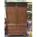 A late Regency mahogany linen press 226cm x 139cm x 66cm