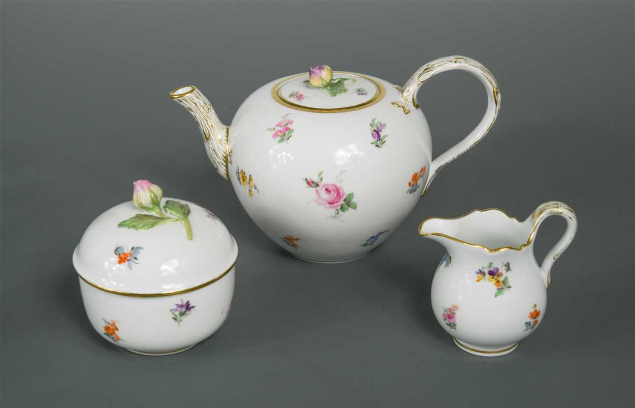 A Meissen bachelor's tea service,