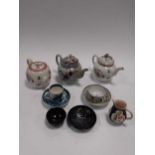 A collection of English porcelain to include a Worcester mug, Caughley 'fisherman' pattern blue