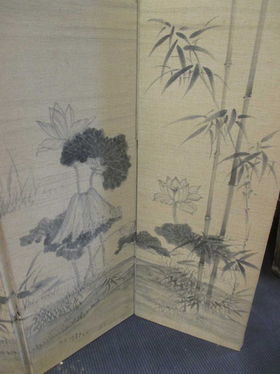 A large painted fabric screen decorated with cranes, 172 cm wide x 237cm high - Image 4 of 4