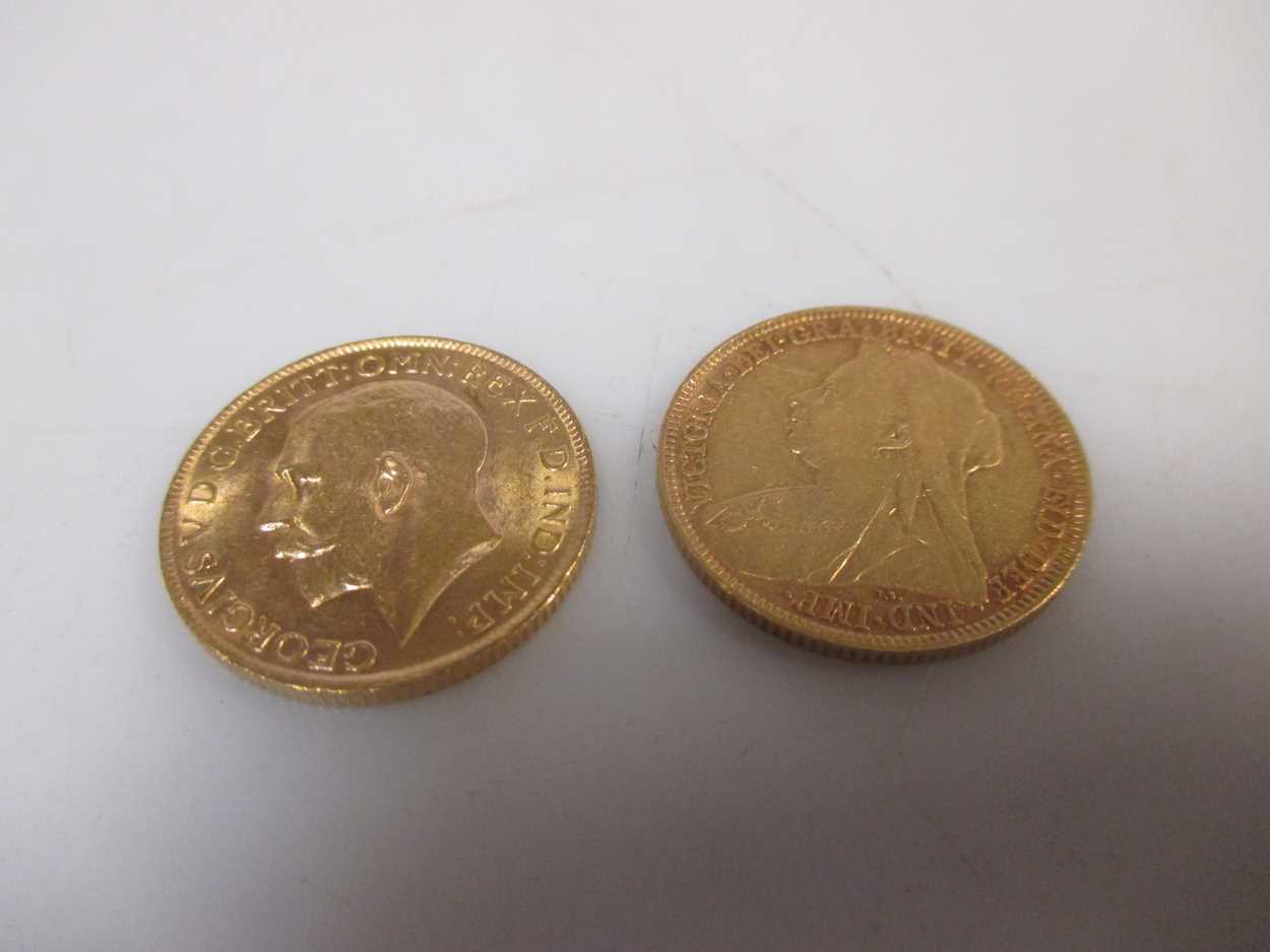 Two gold sovereigns, 1896 and 1915 (2)