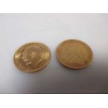 Two gold sovereigns, 1896 and 1915 (2)