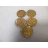 Five gold half sovereigns, 1887, 1900, 1911, 1914 x 2 (5)