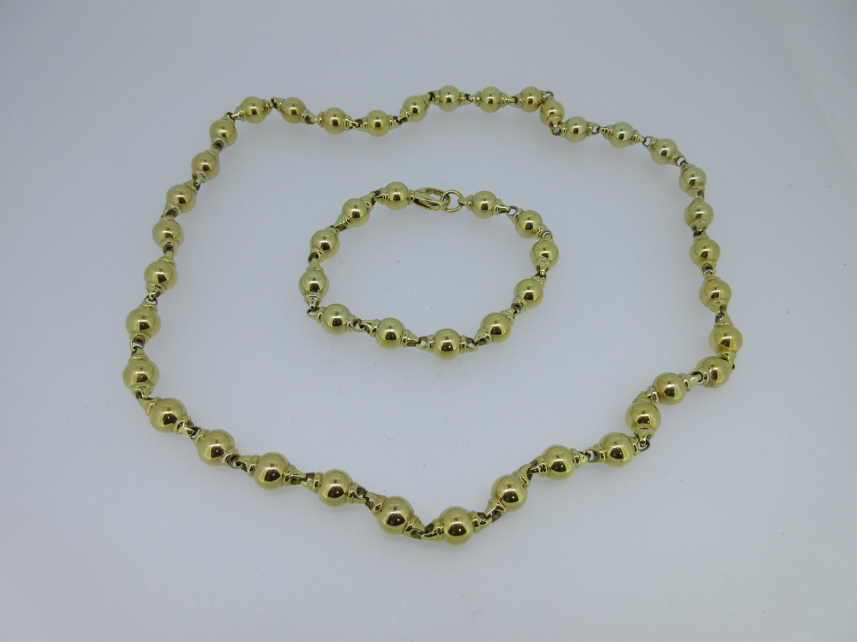 An Italian necklace and bracelet suite,