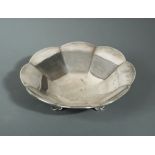 A George V silver fruit bowl,