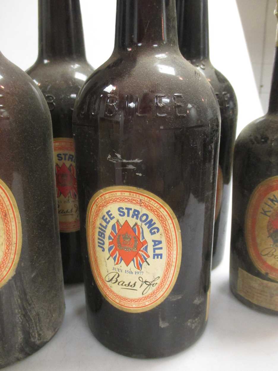 6 'Bass' beer bottles, 1977, 1978 & 1902. (6) - Image 2 of 4