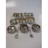 Four pairs of silver salts, one pair with shovel spoons 16.6ozt (5)