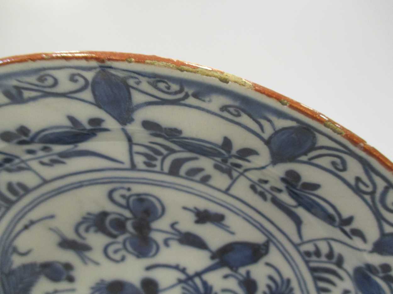 A Delft floral dish (with slight chips) - Image 5 of 6