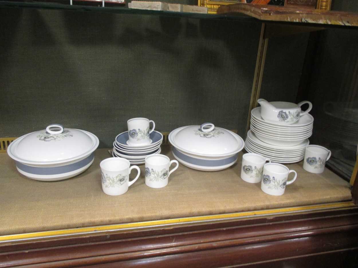 A Wedgwood 'Susie Cooper' extensive service for 8 settings - Image 3 of 7
