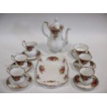 A collection of Royal Doulton and Royal Albert china