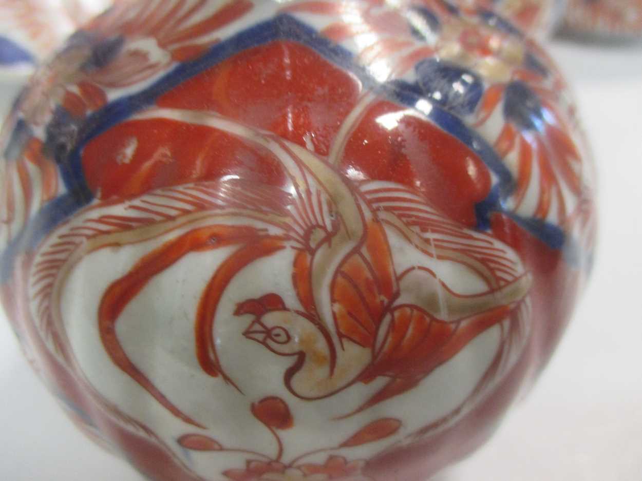 A large Japanese imari charger, 47cm diameter; three similar bottle vases (4) - Image 5 of 5