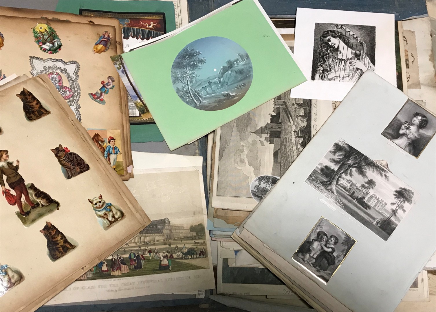 A folio of various loose 19th and 20th Century prints,