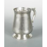 A George II silver pint tankard,