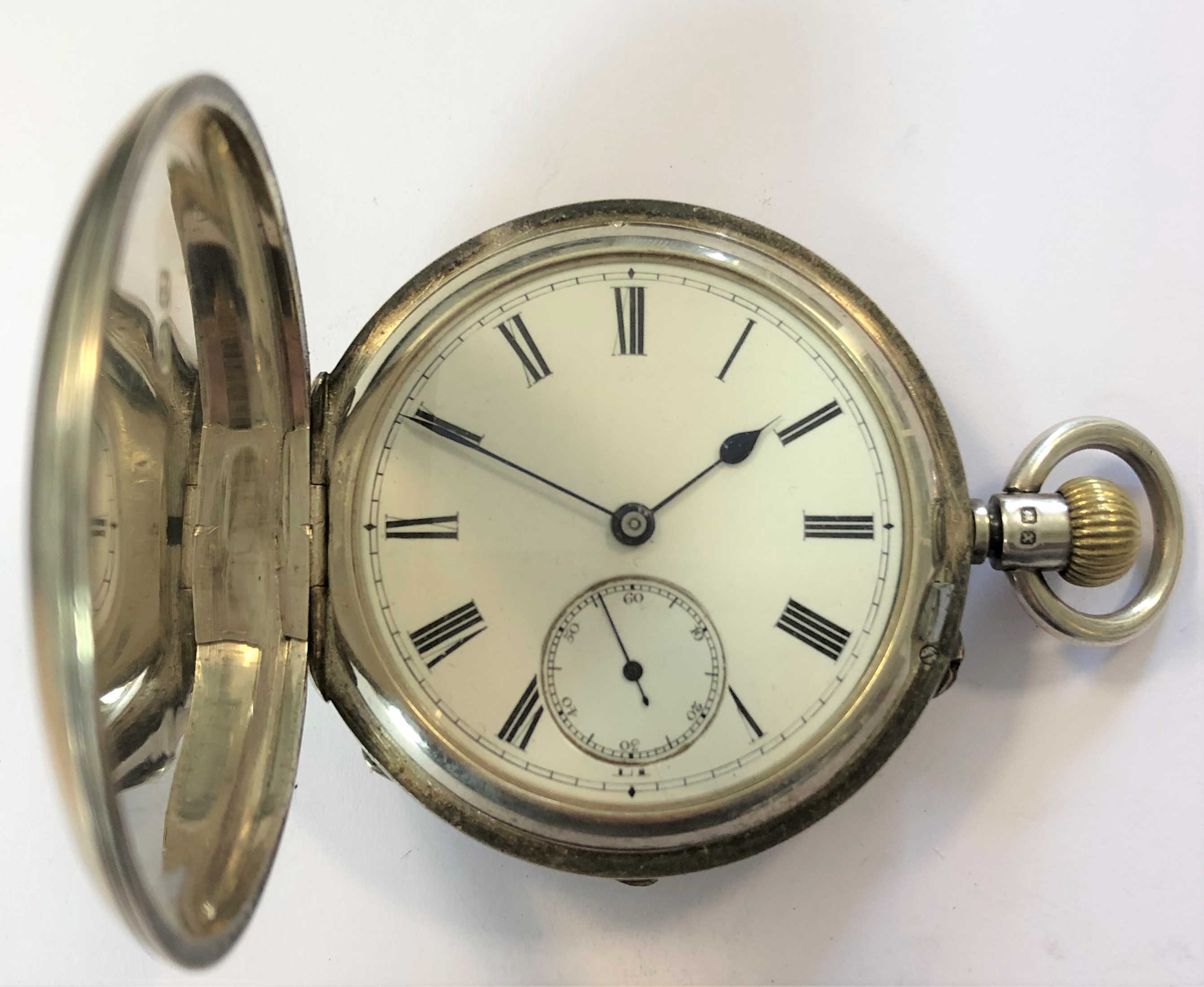 Unsigned - A Victorian silver full hunter pocket watch,