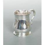 A George II silver half pint tankard,