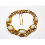 A link bracelet set with opals,