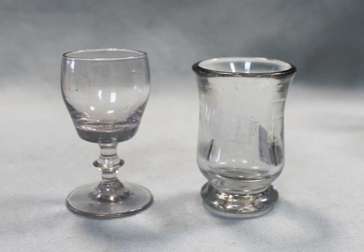 An 18th century drinking glass, possibly Russian, - Image 6 of 11