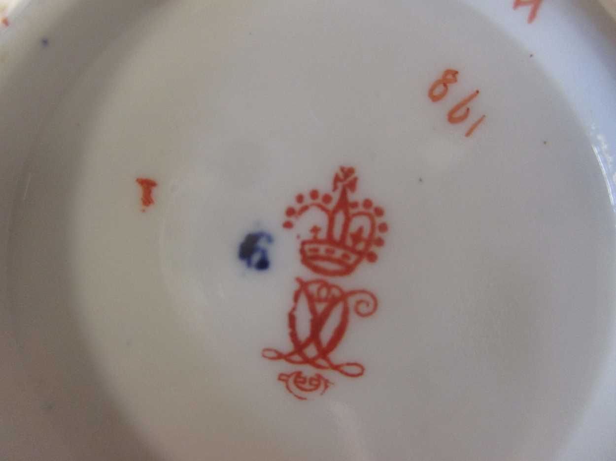 A quantity of matched Royal Crown Derby and Crown Derby imari plates, cups, slop bowl etc - Image 4 of 6