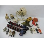 A selection of original Star Wars loose figures, plus a Scout Walker, mini rigs etc.