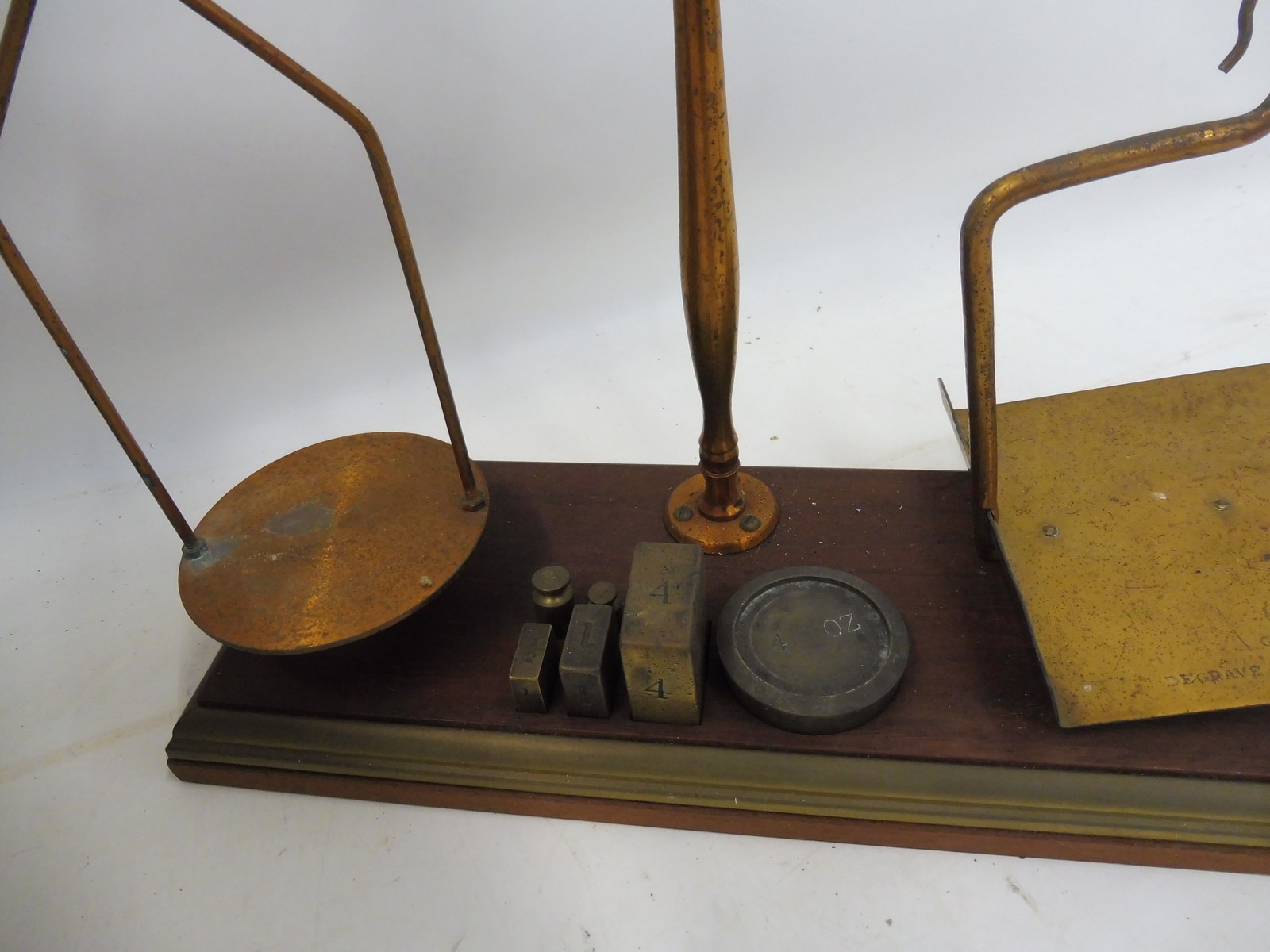 A large set of GPO scales plus a smaller set of postal scales also stamped GPO. - Image 4 of 4