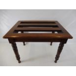 An Edwardian mahogany luggage rack, 24" w x 17 3/4" h x 18" d.