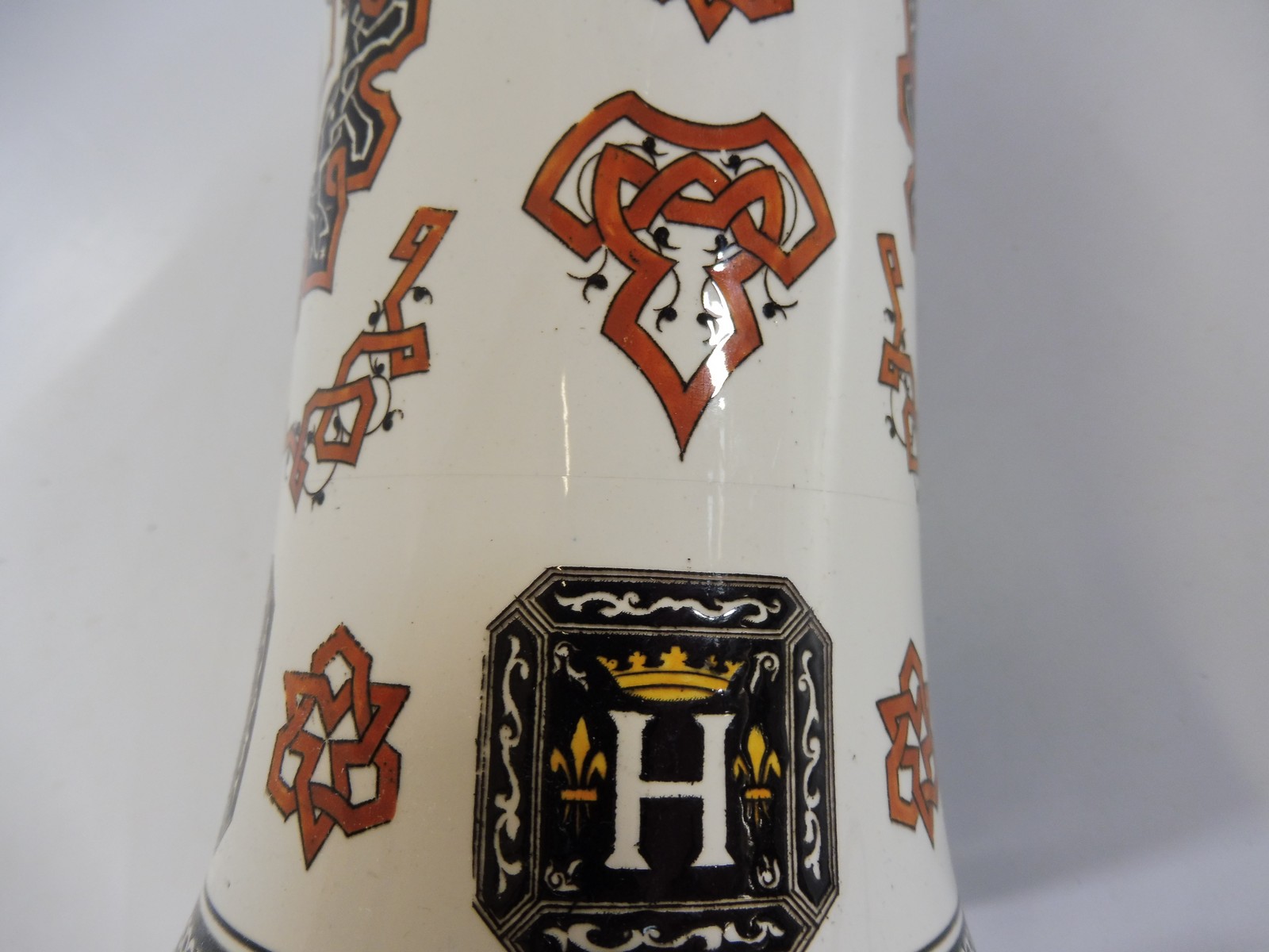 A pair of tall late 19th Century vases, marked 'GIEN', of unusual colourway, 11 1/2" h. - Image 4 of 7