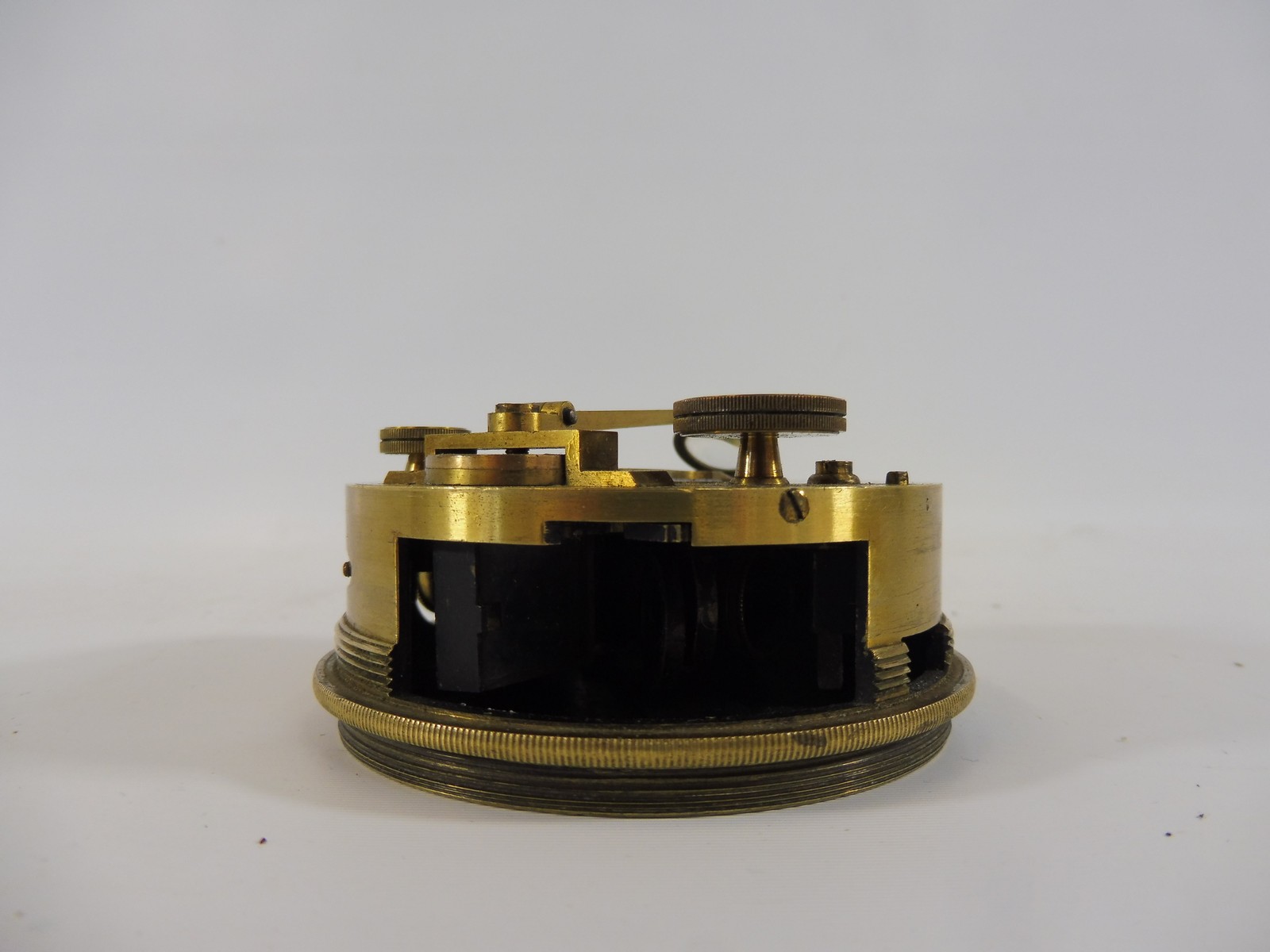 A good quality gilded brass pocket sextant by Negretti & Zambra of London, 3" diameter. - Image 3 of 6