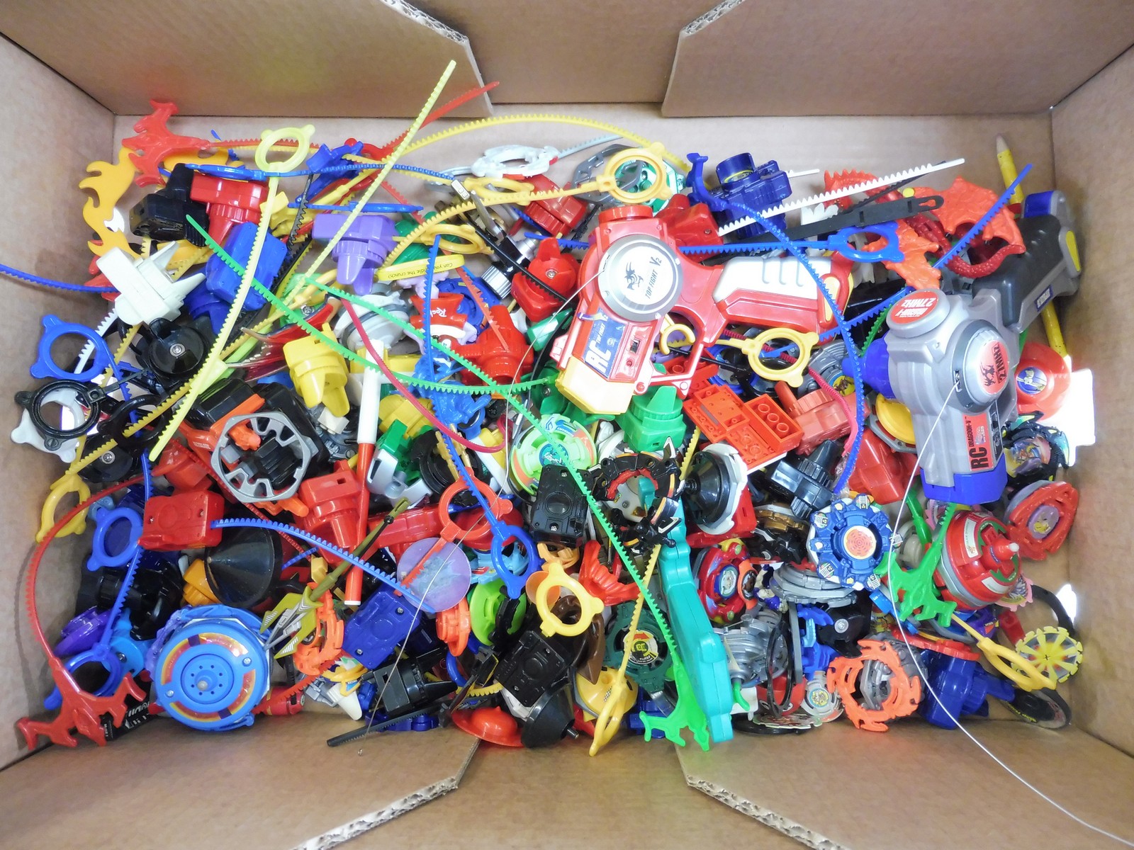 A large quantity of radio controlled Top Flight plastic spinners.