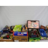 A large quantity of modern Meccano accessories and kits.