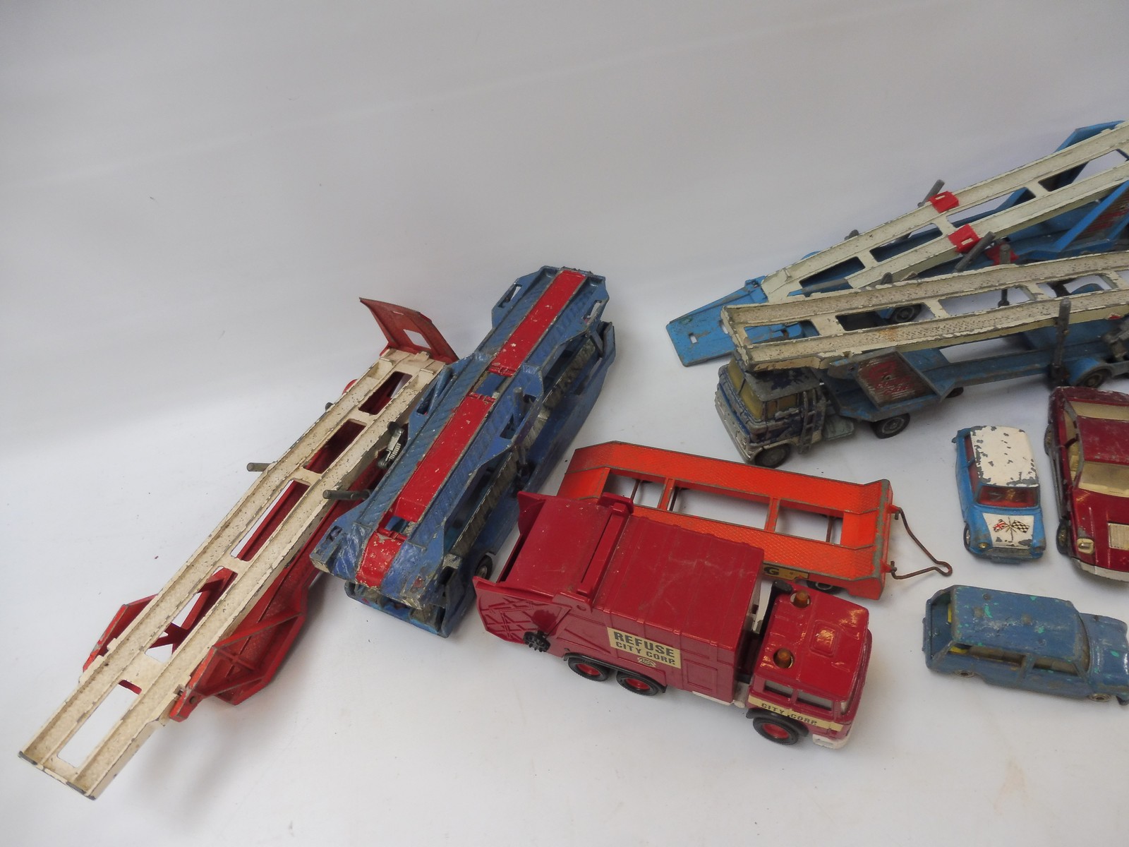 A box of playworn mainly Dinky toys to include transporters etc. - Image 3 of 3
