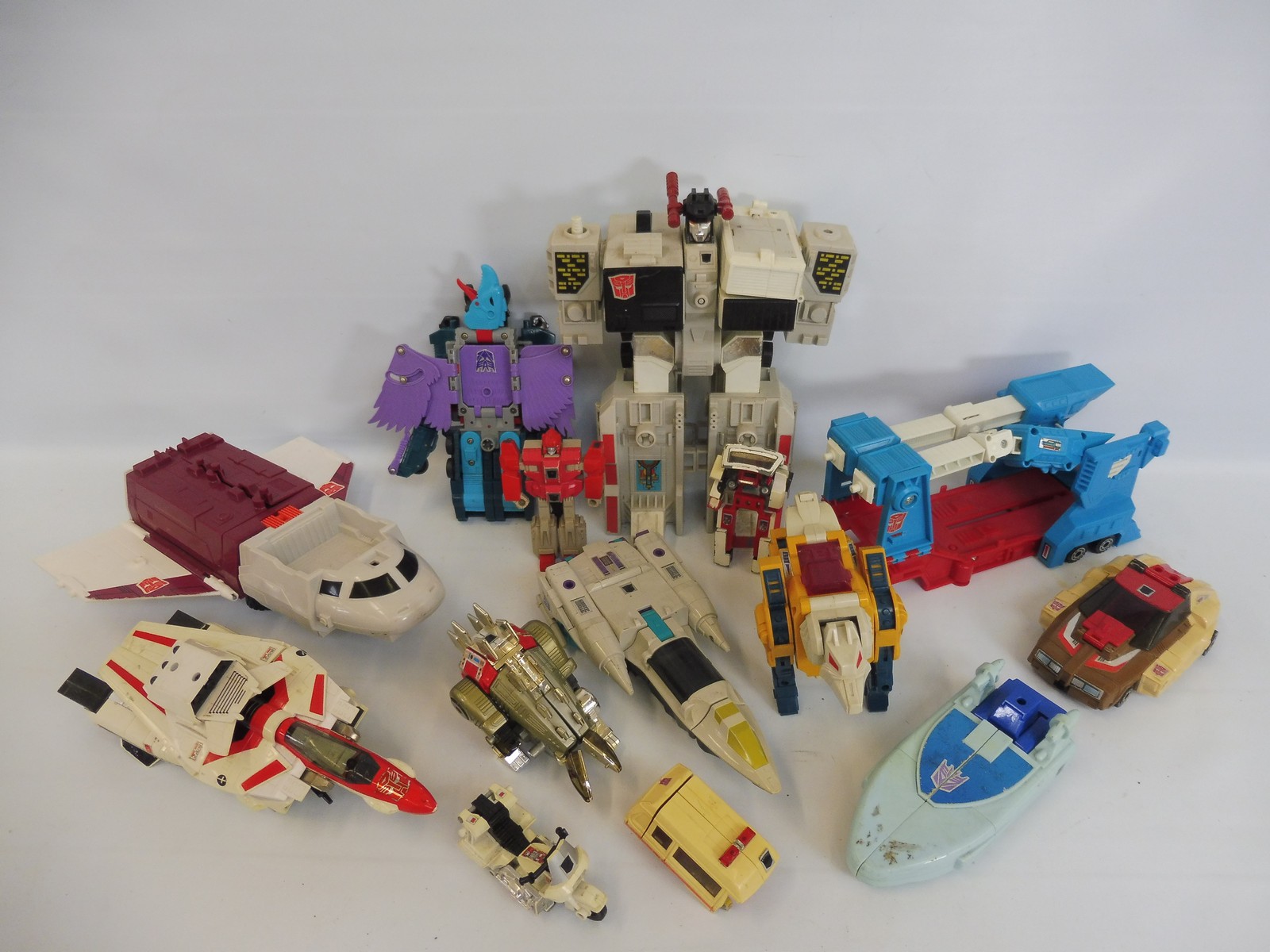 A collection of predominantly G1 and G2 Transformers, to include Jetfire. - Image 2 of 3
