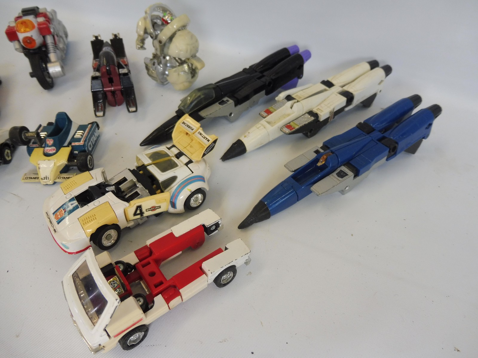 A quantity of original G1 die-cast Made in Japan Transformers. - Image 3 of 3