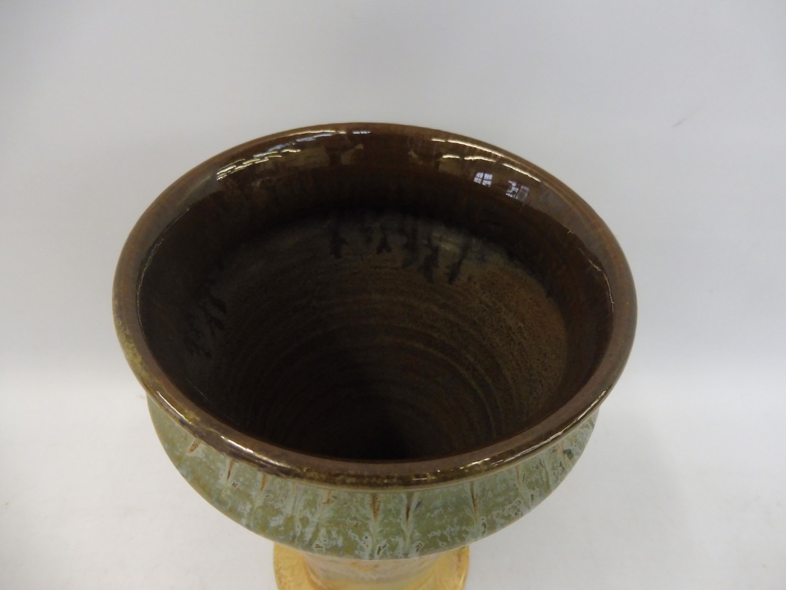 An unusual Martin Brothers slip glazed flared vase, 7 1/4" high. - Image 2 of 4