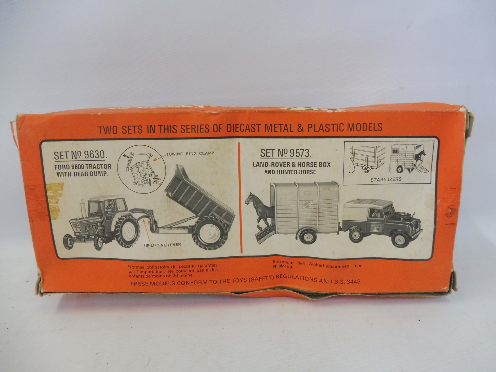 A boxed Britains no. 9573 Land Rover and Horse Box, circa 1973, box has inner pack but is in average - Image 2 of 2