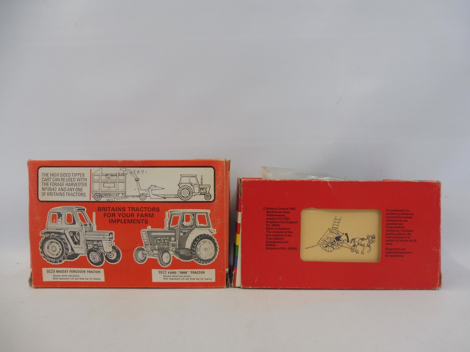 Two boxed Britains: no. 9499 and 9566 Tumbrel Cart and Tipping Trailer, generally good condition - Image 3 of 3
