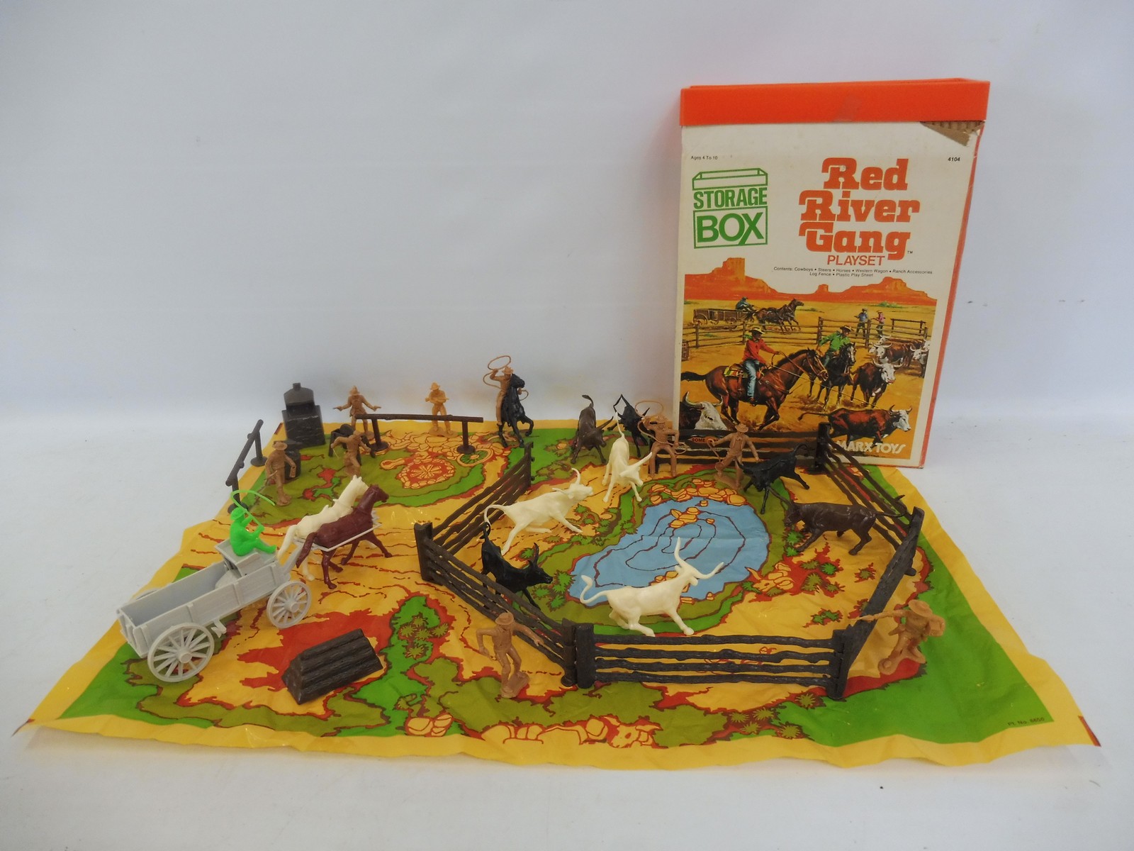 A Marx Toys Red River Gang American Civil War play set (unchecked).