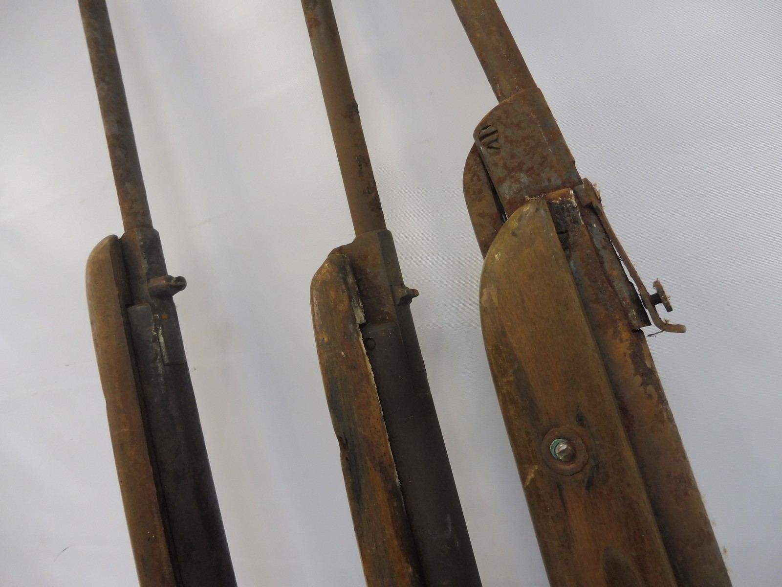 Three fairground shooting gallery original rifles for restoration, possibly German maker. - Image 5 of 5