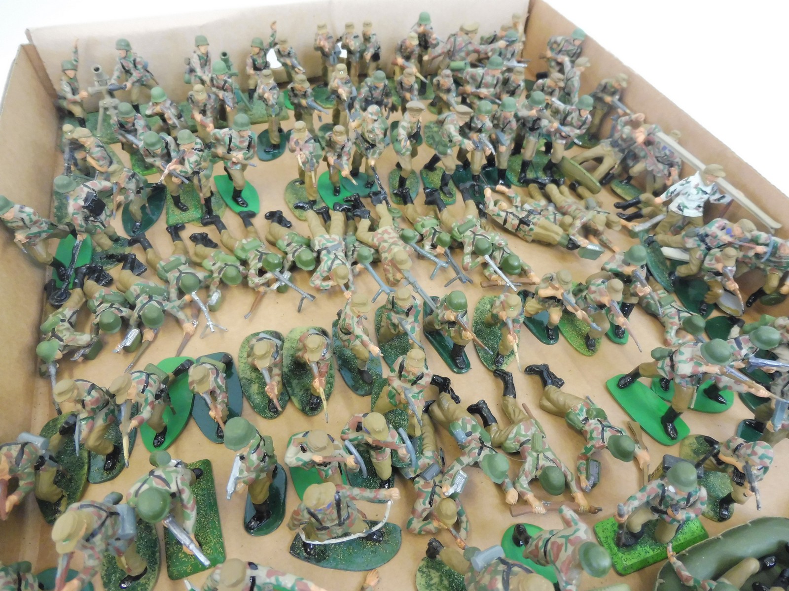 A quantity of German Alpine Troops with Britains mortar sets, all overpainted to a good standard. - Image 2 of 2