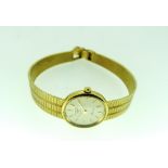 A Longines Présence quartz lady's bracelet Wristwatch, the white dial with baton markers, on 9ct