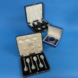 A cased set of six George VI silver Teaspoons, by Thomas Bradbury & Sons Ltd, hallmarked