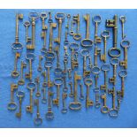 Keys; an interesting collection of approximately 60 antique and vintage keys (a lot)