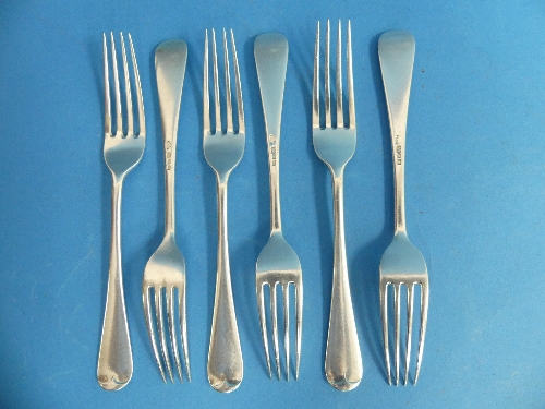 A set of six George V silver Dessert Forks, by Francis Higgins & Son Ltd, hallmarked London, 1925,