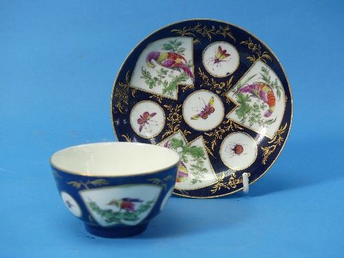 A Worcester first period Tea Bowl and Saucer, c. 1770, with blue ground and fan shaped panels set - Image 2 of 6