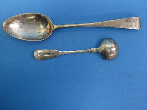 A pair of Victorian Irish silver Sugar Tongs, by James Le Bas, hallmarked Dublin, 1841, with foliate - Image 16 of 20