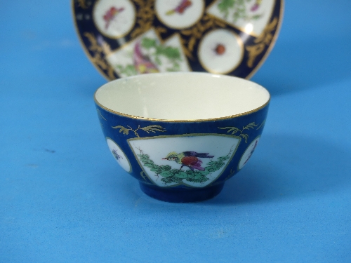 A Worcester first period Tea Bowl and Saucer, c. 1770, with blue ground and fan shaped panels set - Image 4 of 6