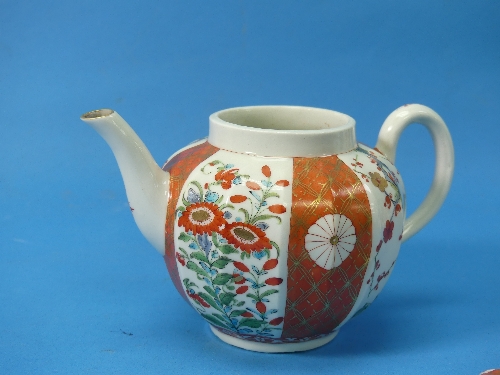 A Worcester first period 'Scarlet Japan' pattern teapot and cover, c.1775, decorated with - Image 5 of 20