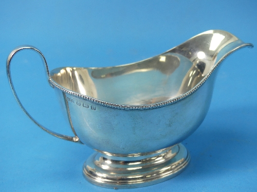 A George V silver Sauce Boat, by Henry Clifford Davis, hallmarked Birmingham, 1919, of traditional - Image 5 of 6