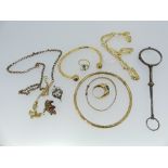 A small quantity of Jewellery, including a 9ct rose gold chain, marked on the clasp 9ct, a small 9ct