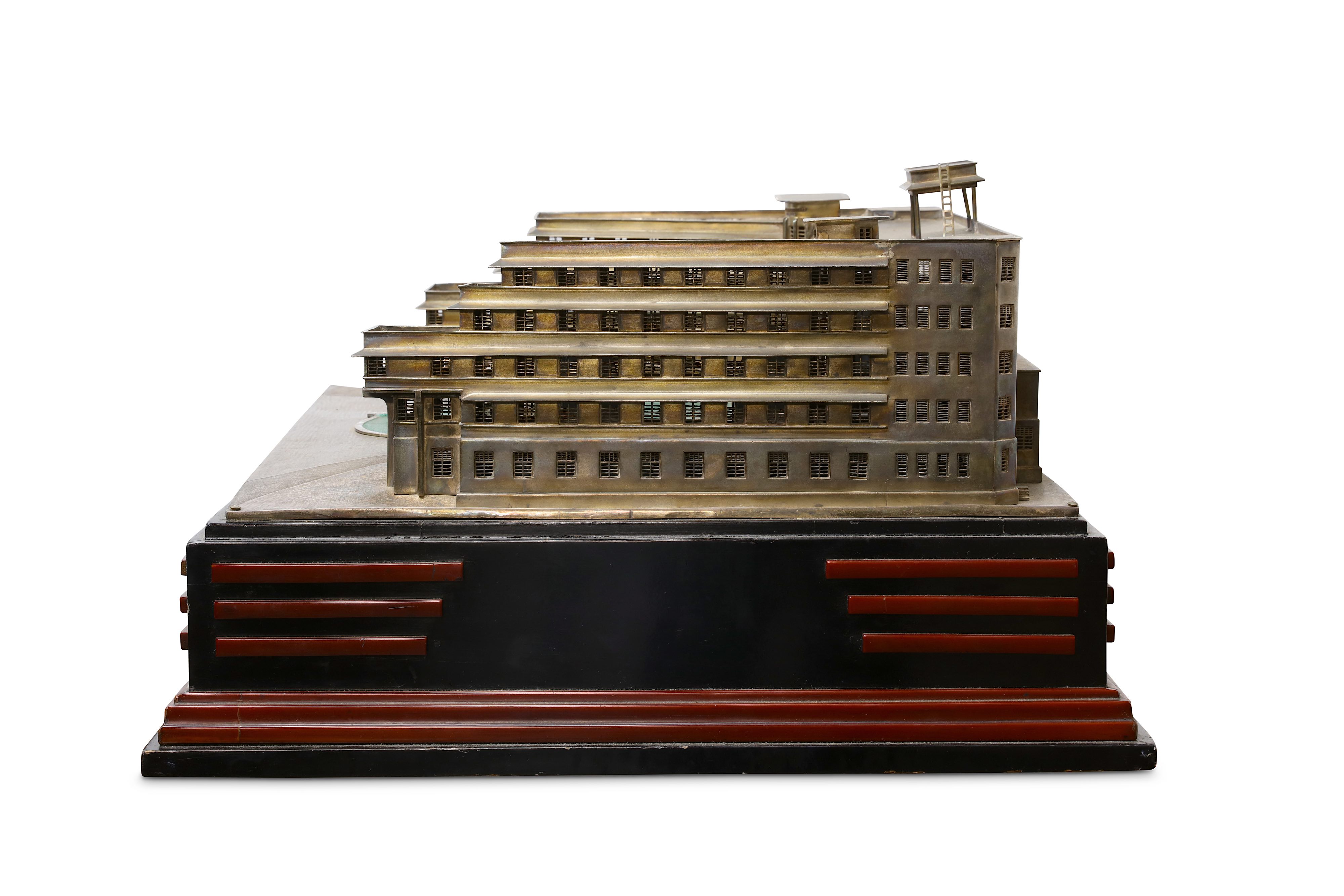 AN UNUSUAL INDIAN SILVER ARCHITECTURAL MODEL OF THE ART DECO RAMGHANDRAM BHATT HOTEL - Image 4 of 6