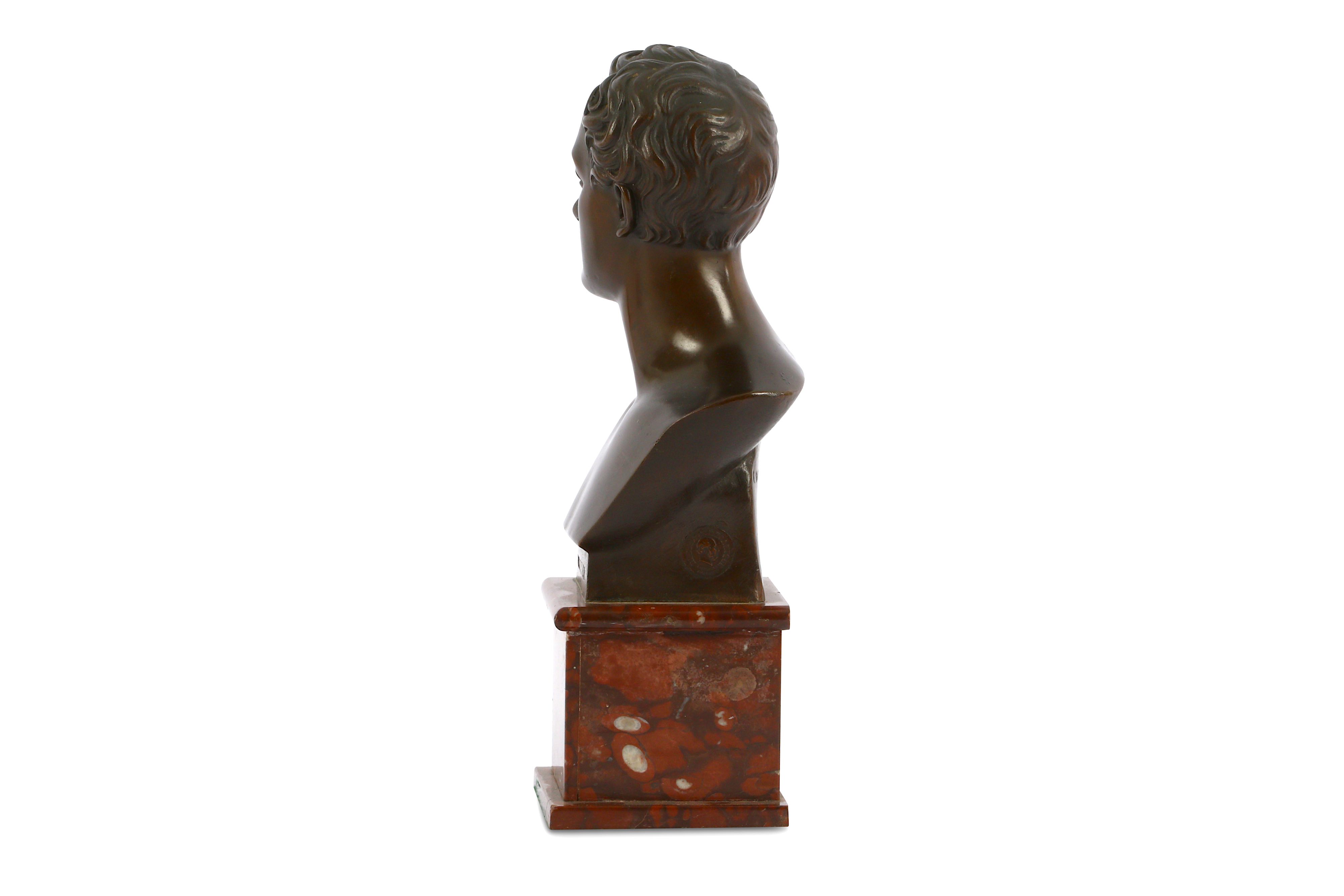 A BRONZE BUST OF LORD BYRON - Image 3 of 8